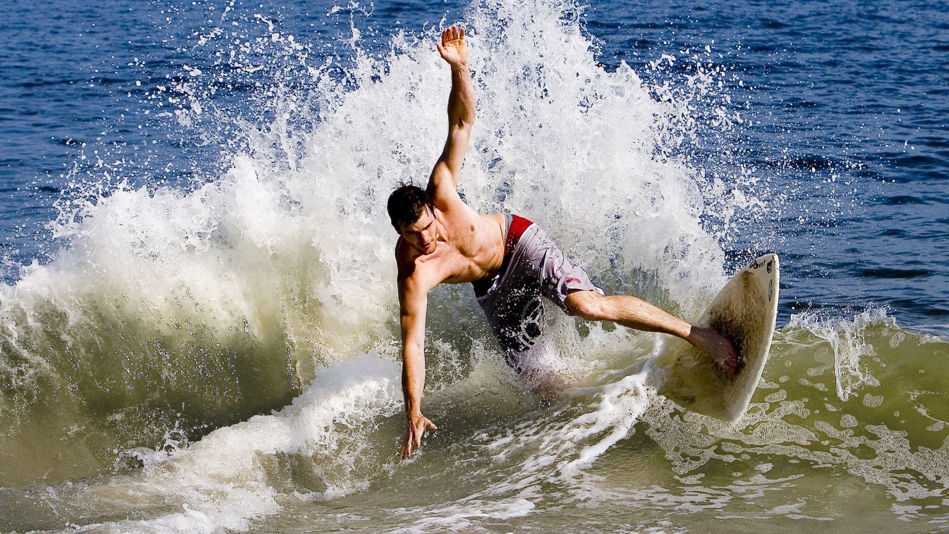 赛前速览：亚洲杯首回合迈阿密热火对阵费内巴切，三大看点值得期待